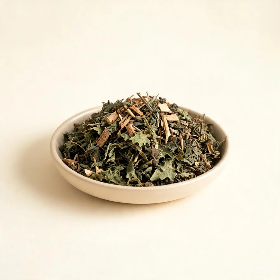 Dried Pu Gong Ying whole plant arranged in a shallow bowl